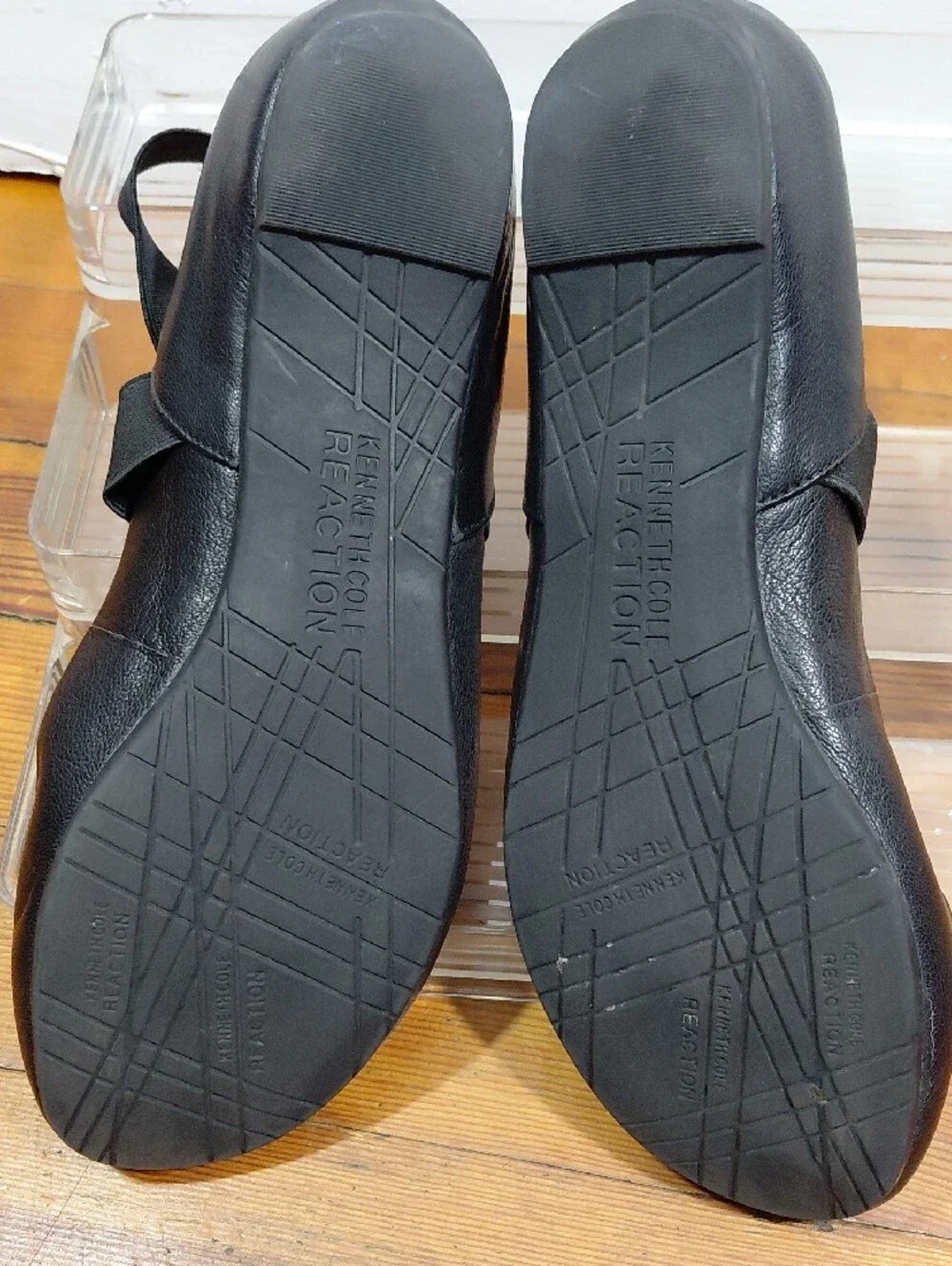 Kenneth Cole Pro-Time Black Crisscross Ballet Flats Back Zip & Elastic Strap 8M